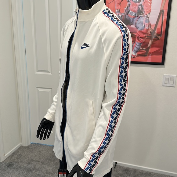 Nike Track Jacket AJ2681 NEW! - Picture 3 of 7